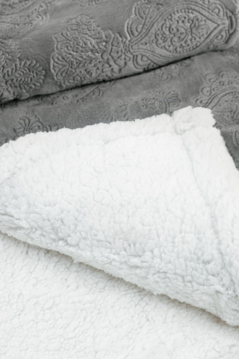 Luxuriously designed fluffy blanket MAJESTIC GRAY 200/220 cm