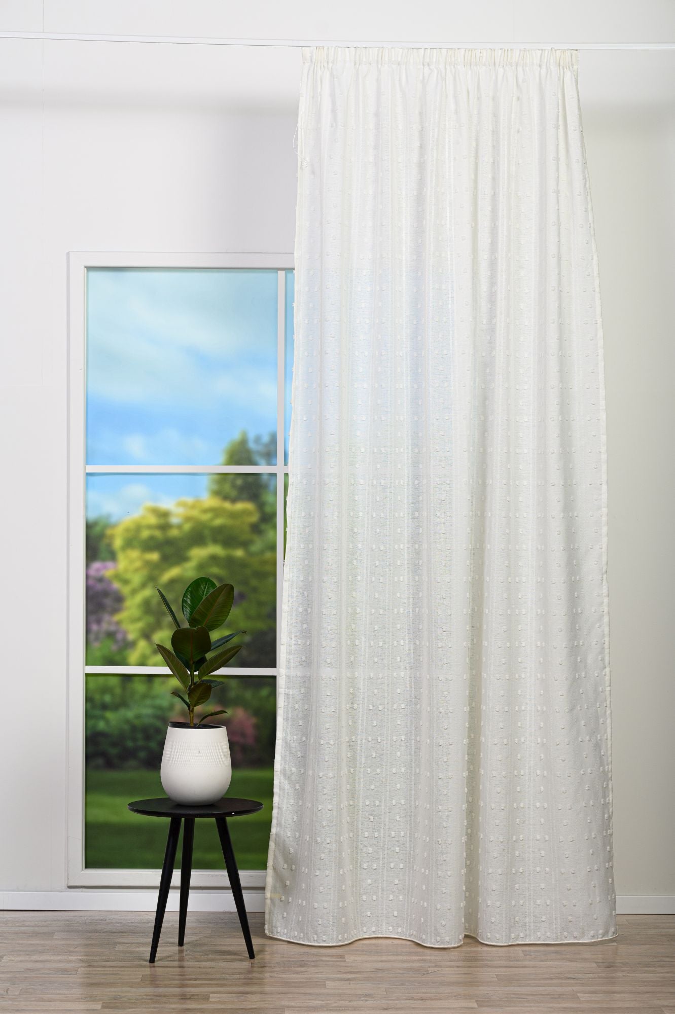 Perdea JUSTINE R1700, crem, cu buline pufoase 3D