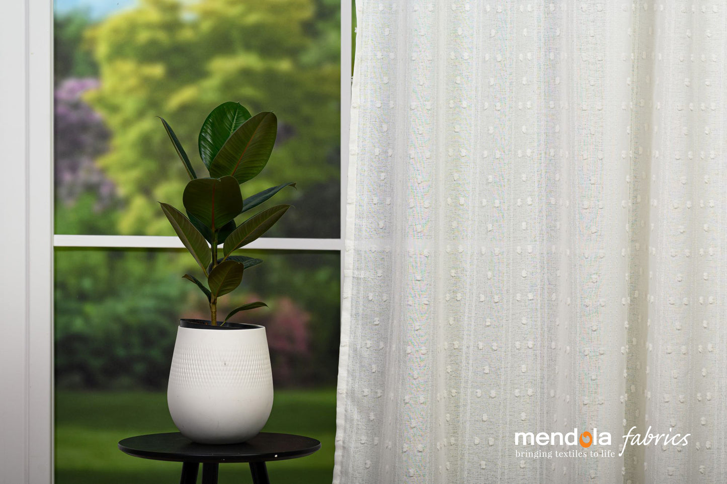 Perdea JUSTINE R1700, crem, cu buline pufoase 3D