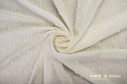 Perdea JUSTINE R1700, crem, cu buline pufoase 3D