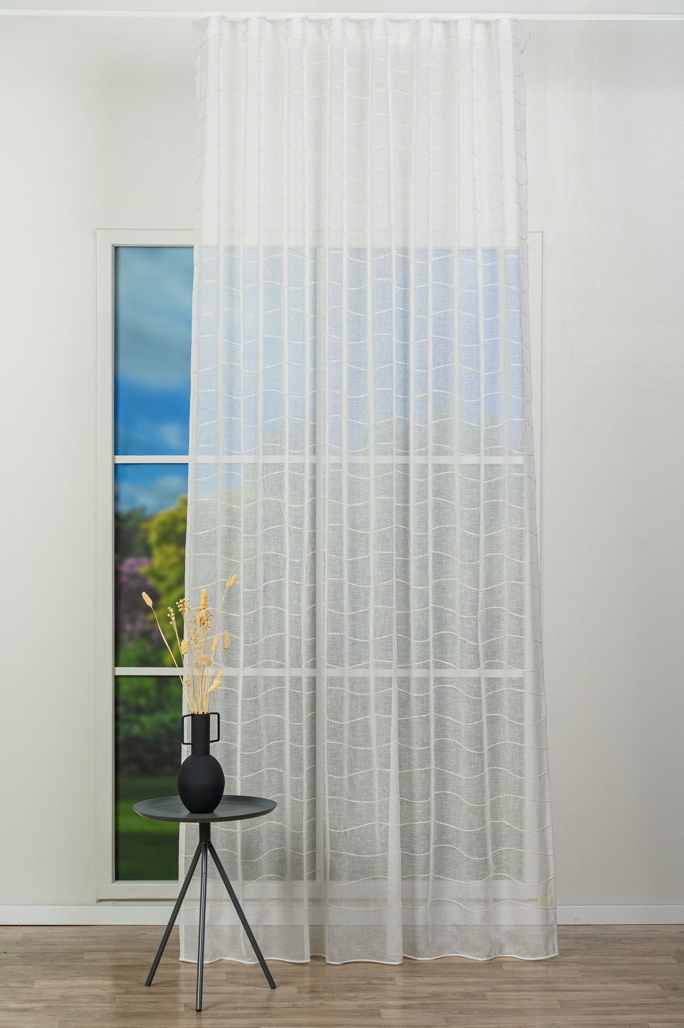 Perdea Patio 02, crem, cu broderie model liniar