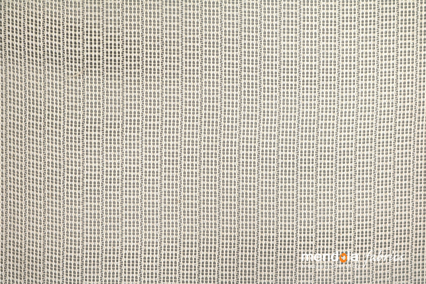 Perdea Savoie V10, crem, simplă, tip plasă