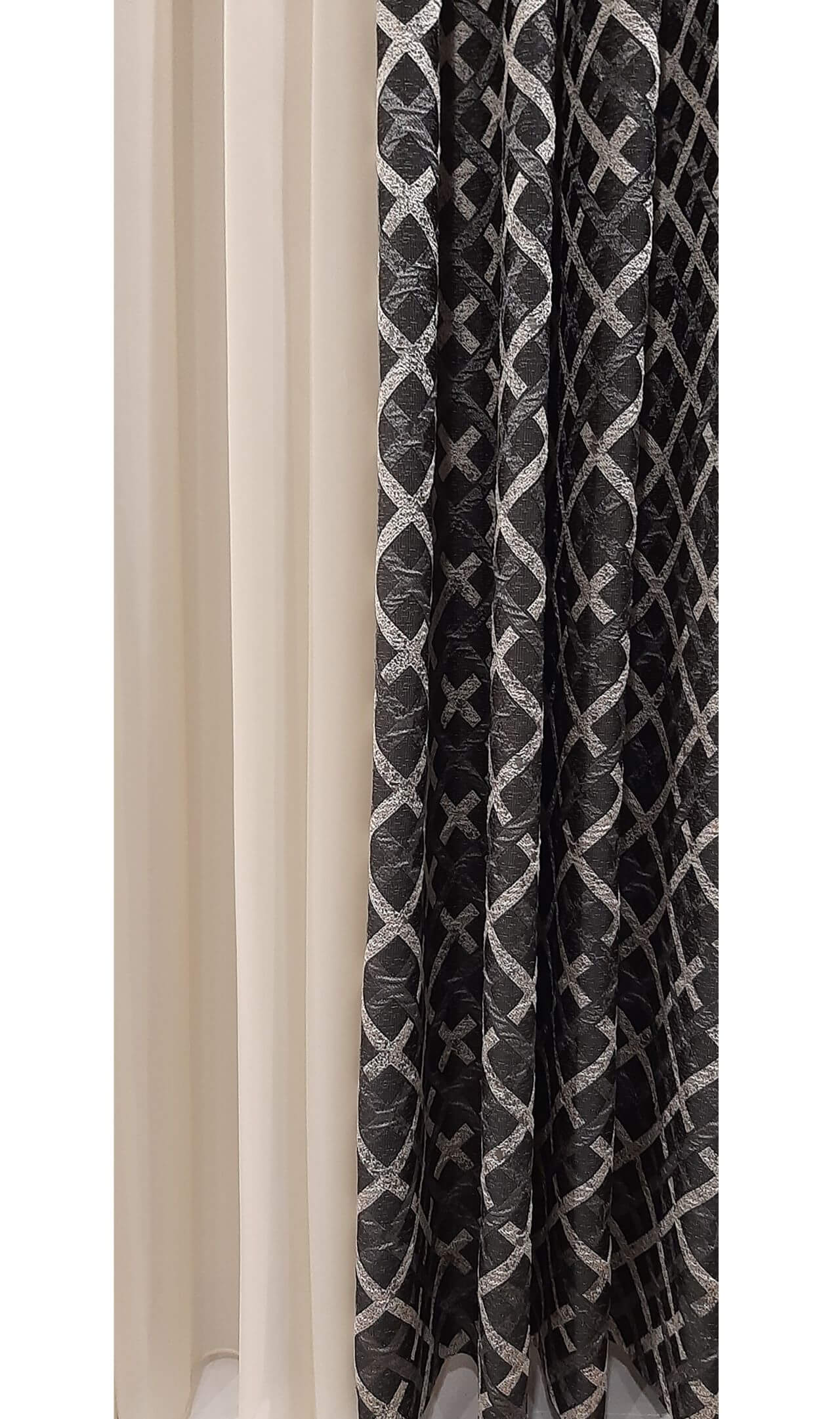 Draperie 20850/290, tafta și in, model gofrat, negru și gri