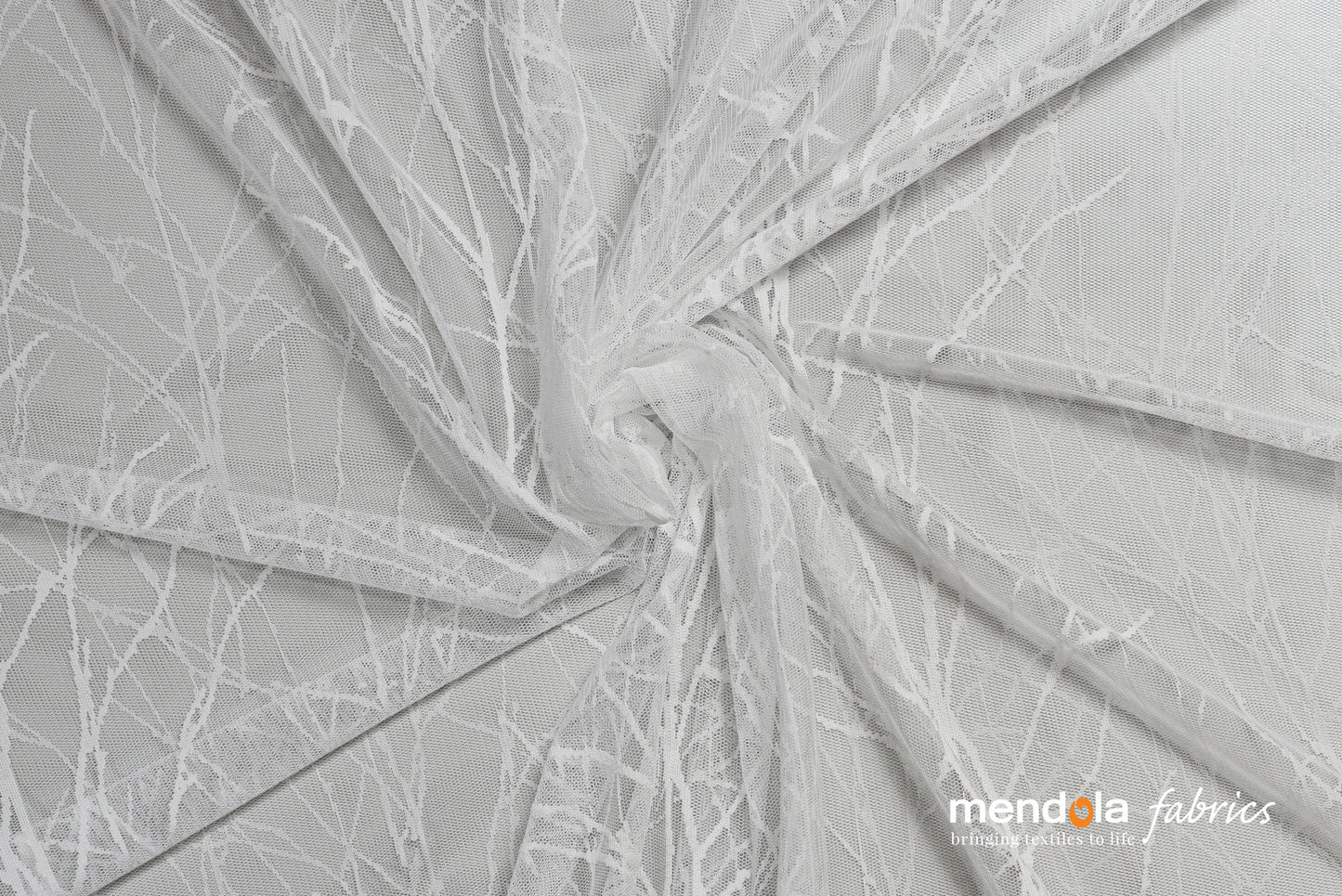 Perdea Inga 01, albă, cu model abstract