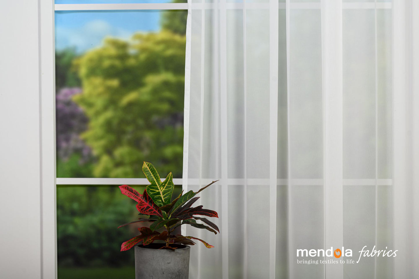 Perdea LAURIE 13, albă, simplă