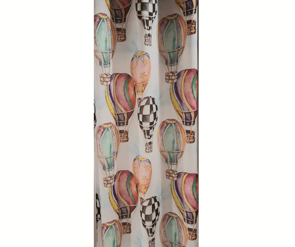 Perdea 534 CVK2821/01, din in natural, albă, imprimeu cu baloane cu aer cald, model exclusiv