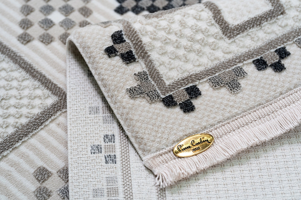 Covor PIERRE CARDIN COZZY Geometric Traditions