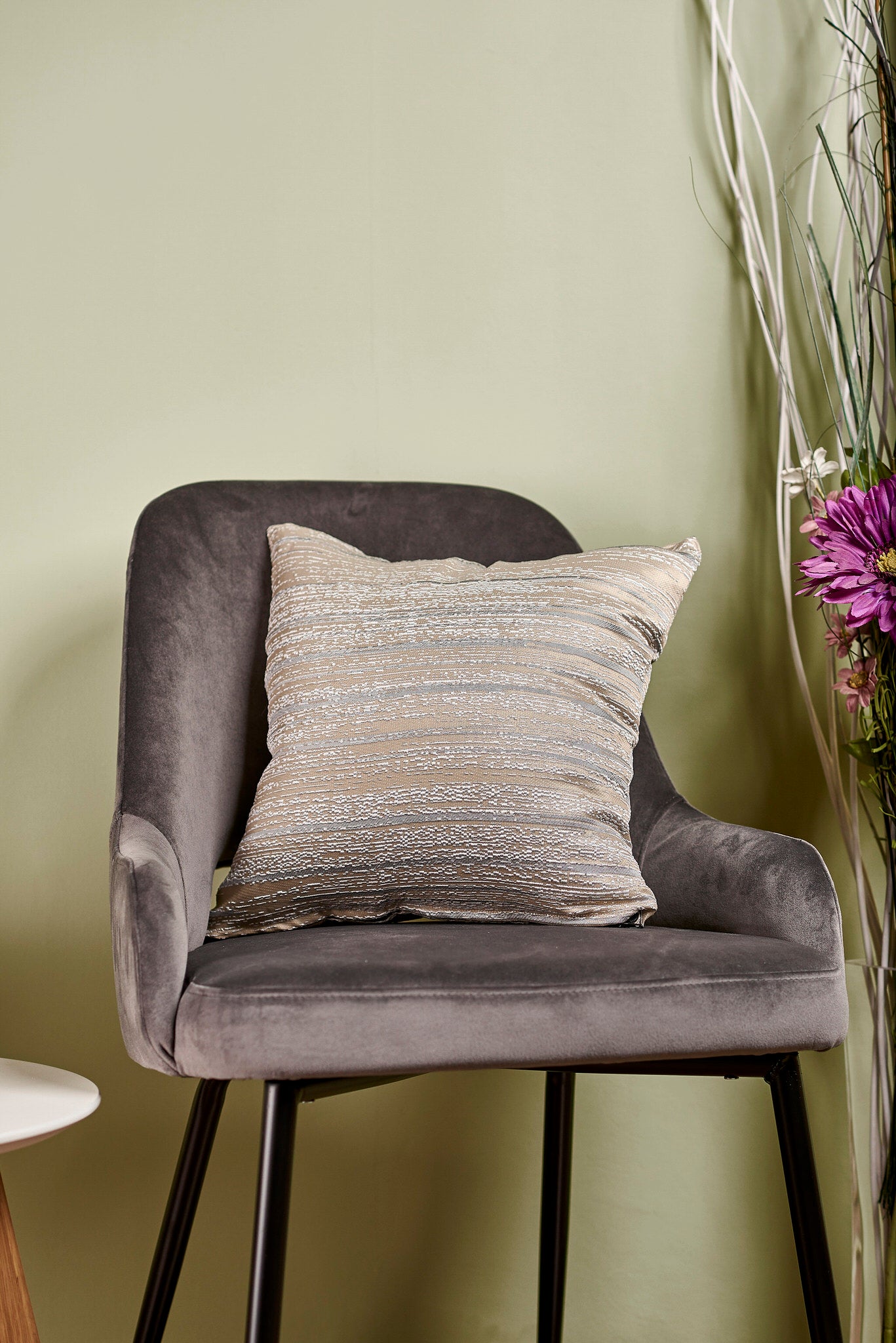 Față pernă Eve – Husă pernă decorativă 40×40, tafta texturată, auriu, gri perlat, ivoire