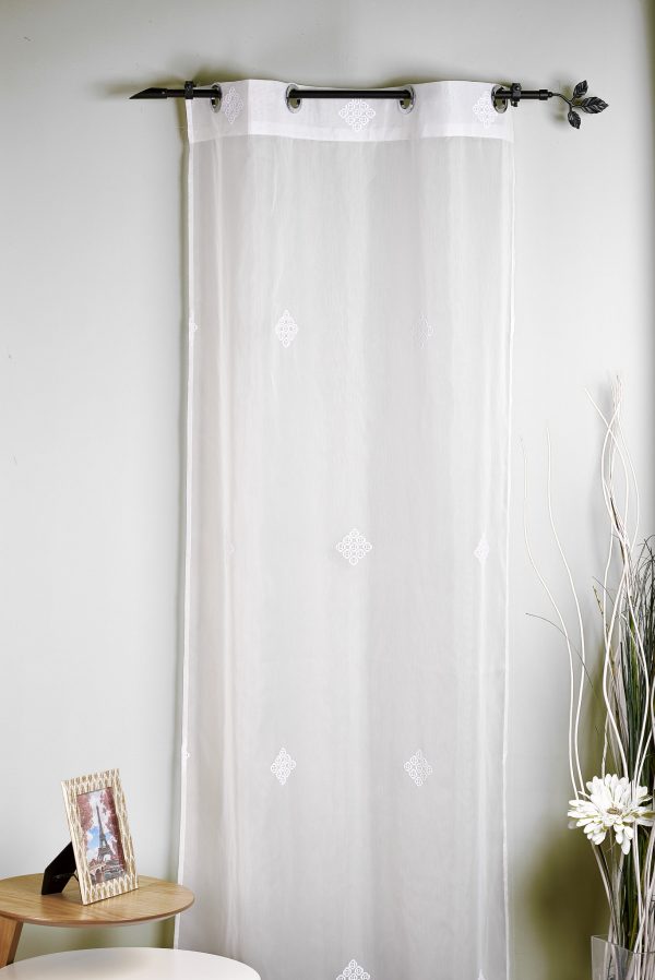 Perdea Giulia 01, alb, model țesut geometric, in și pes