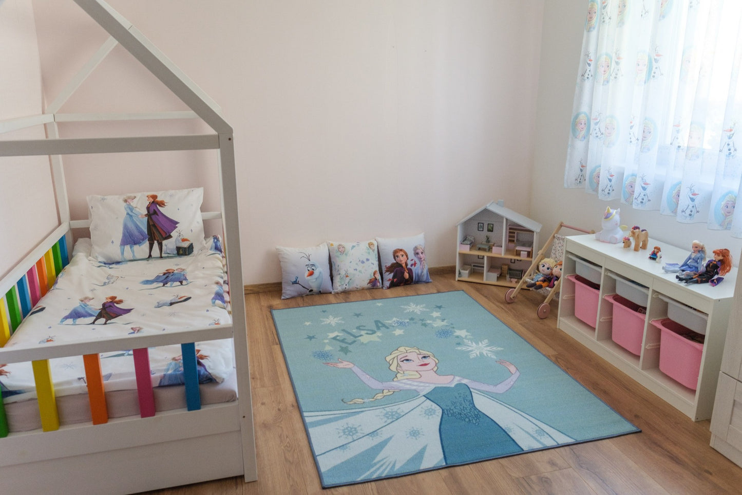 Lenjerie de pat FROZEN D/02, bumbac 100%, cearceaf pilotă 140x200, față pernă 50x70, Colecția Disney