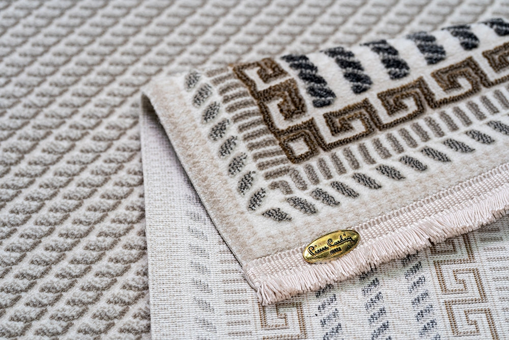 PIERRE CARDIN COZZY Modern Traditions Carpet