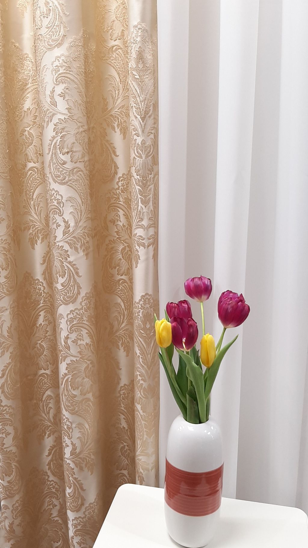 Draperie 19524/7101, tafta cu mătase, model clasic, bej auriu