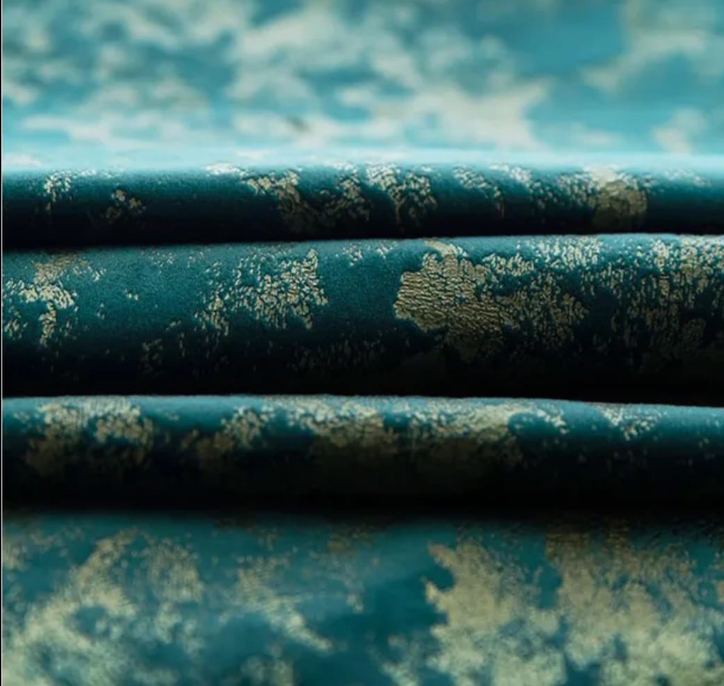 Draperie catifea Velvet 112/39, imprimată, texturată, turcoaz cu patină aurie
