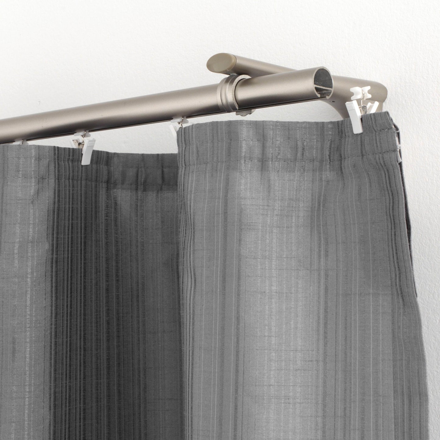 Călăreți X culisanți cu clemă