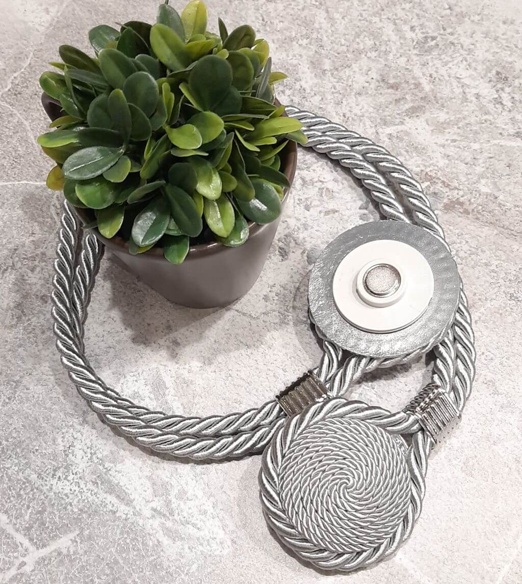 Set of 2 decorative curtain magnets, oval shape, double textile cord 53 cm, pearl gray