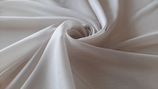 Perdea 43720/5, in, grej, sidefată, cu patină