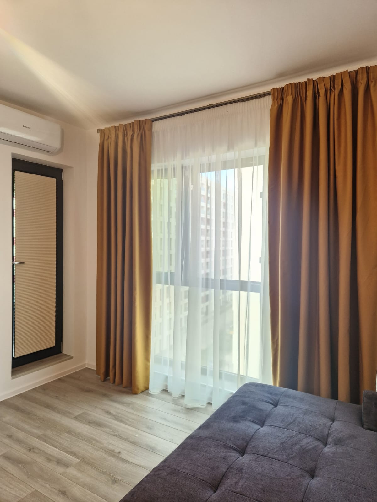 Draperie opacă GJ8, blackout satinat cu față dublă, galben muștar