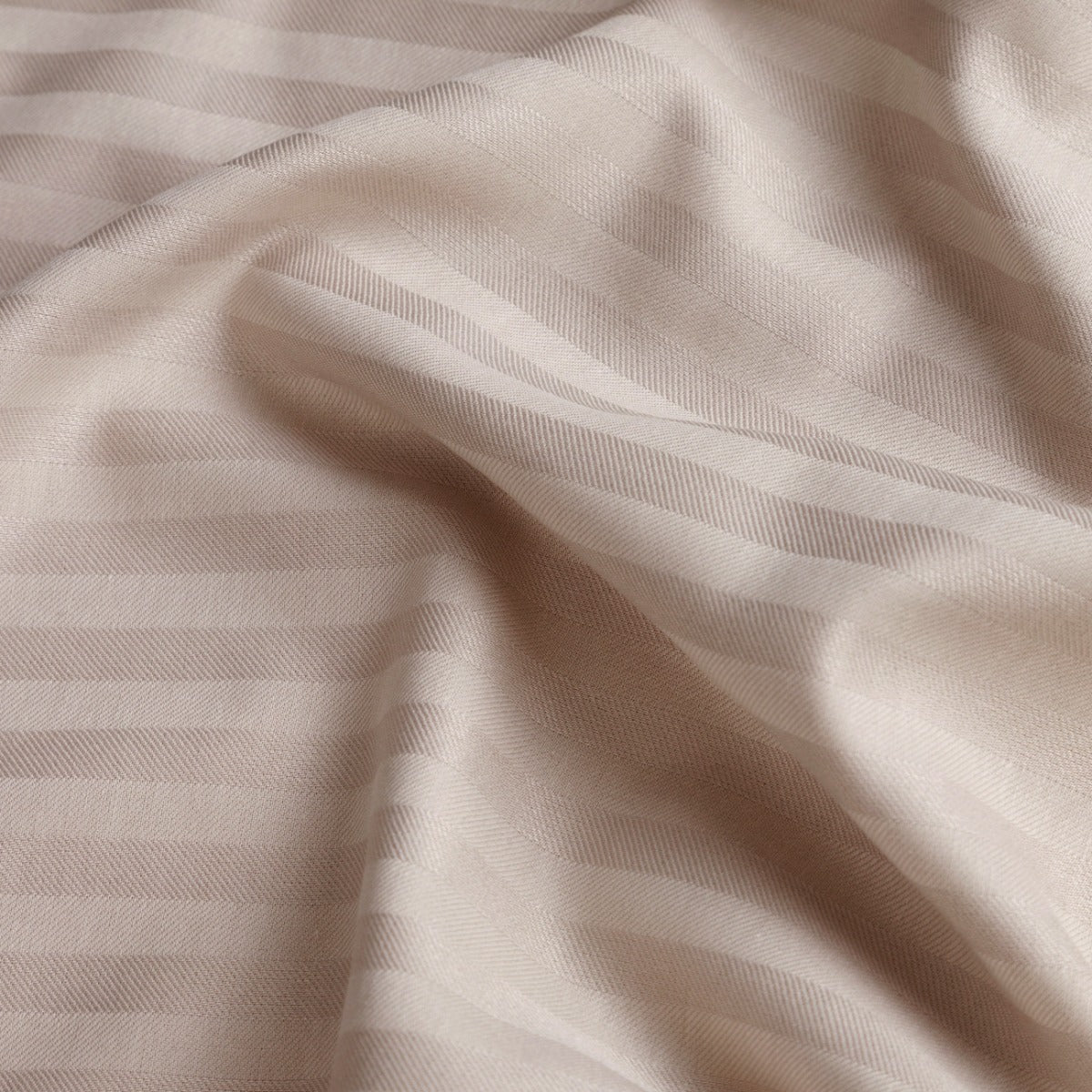 Cearsaf de pat cu dungi SEVILLA LUX GRI NISIPIU BEJ 240/260 cm